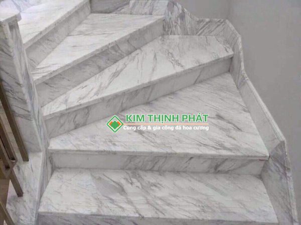 Đá Marble Trắng Volakas ốp bậc cầu thang bộ