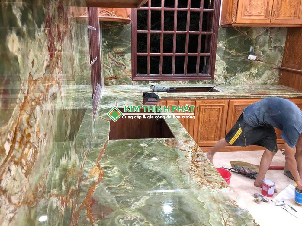 Đá Xuyên Sáng Xanh Ngọc Pakistan (Pakistan Green Onyx) ốp bếp