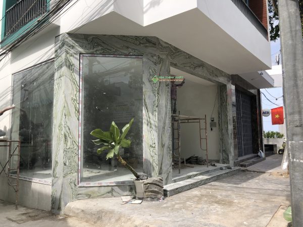 Ốp mặt tiền nhà Đá Xuyên Sáng Hymalaya Onyx