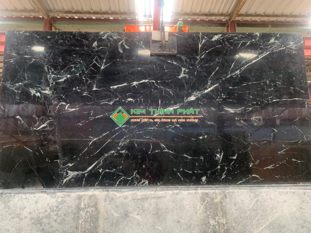 Đá Marble Xanh Mạng Nhện (Xanh Tia Chớp) màu xanh đen đậm