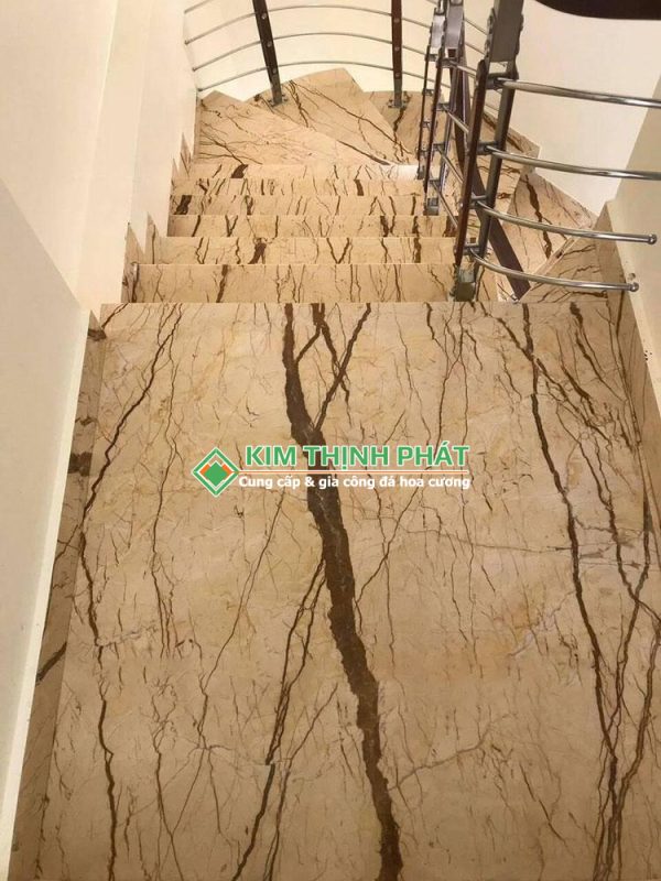 Đá Marble Vàng Kem Chỉ Sofita ốp bậc cầu thang bộ