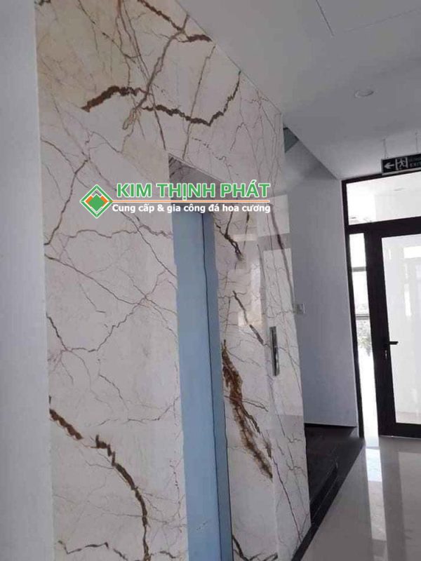 Đá Marble Vàng Kem Chỉ Sofita ốp mặt tiền cầu thang máy