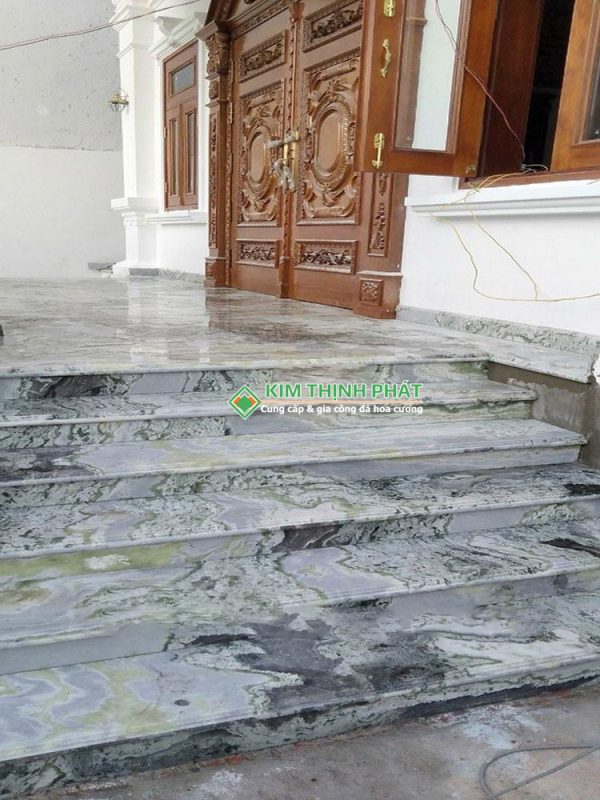 Ốp bậc tam cấp Đá Xuyên Sáng Hymalaya Onyx