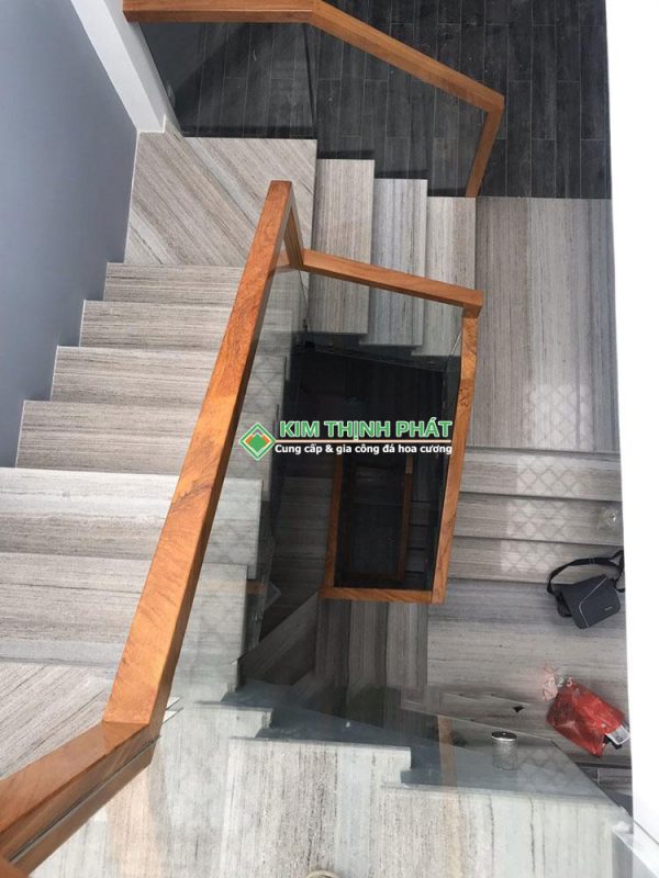 Đá Marble Xám Vân Gỗ ốp cầu thang