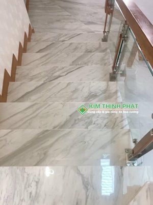 Đá CARRARA Lamar (Trắng Vân Mây Lamar) ốp cầu thang