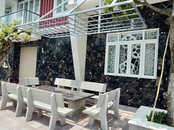 Đá Black Aqua Marina ốp mặt tiền