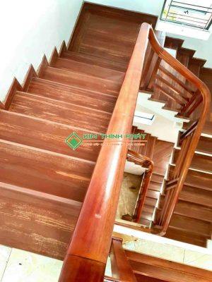 Ốp bậc cầu thang Đá Đỏ Vân Gỗ (Rose Wood)