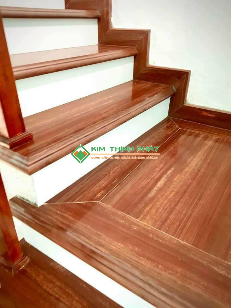 Ốp bậc cầu thang Đá Đỏ Vân Gỗ (Rose Wood)