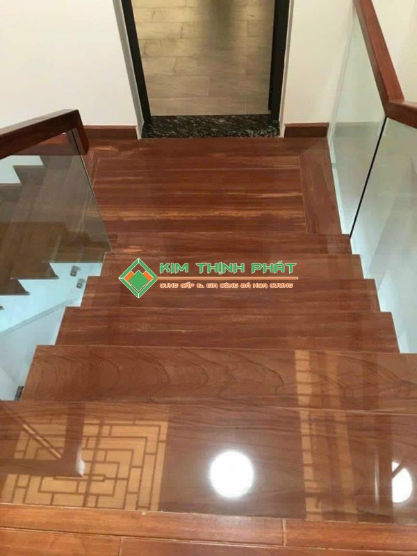 Ốp bậc cầu thang Đá Đỏ Vân Gỗ (Rose Wood)