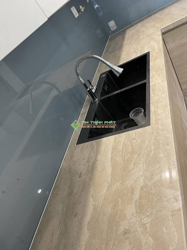 Đá Marble Kem Oman Bông Lớn (Hoa To) ốp bàn bếp