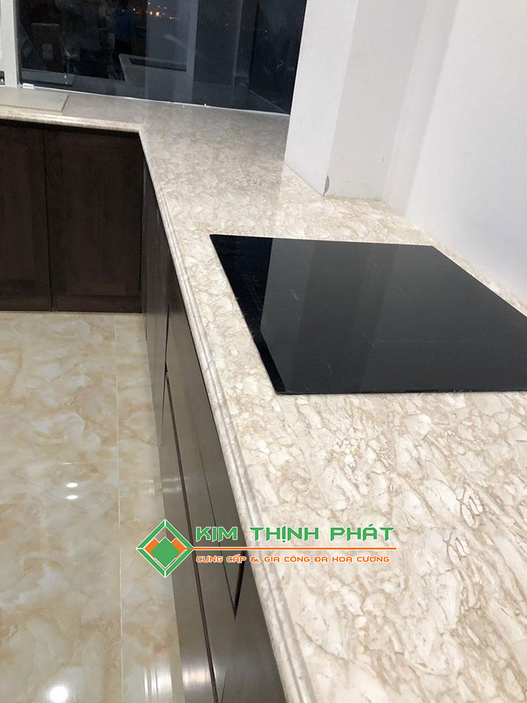 Đá Marble Kem Oman Bông Lớn (Hoa To) ốp bàn bếp