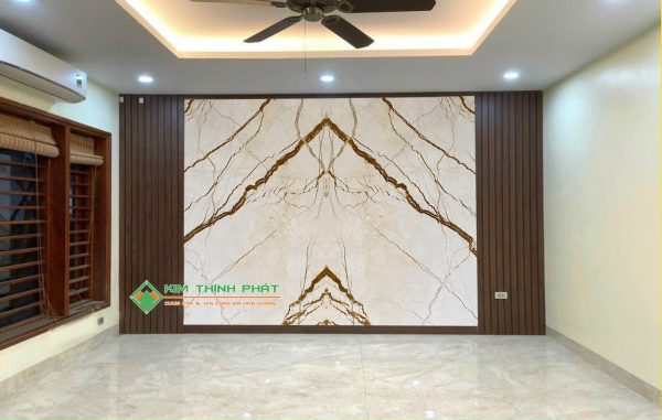 Đá Marble Vàng Kem Chỉ Sofita ốp tranh đá đối xứng vách tivi