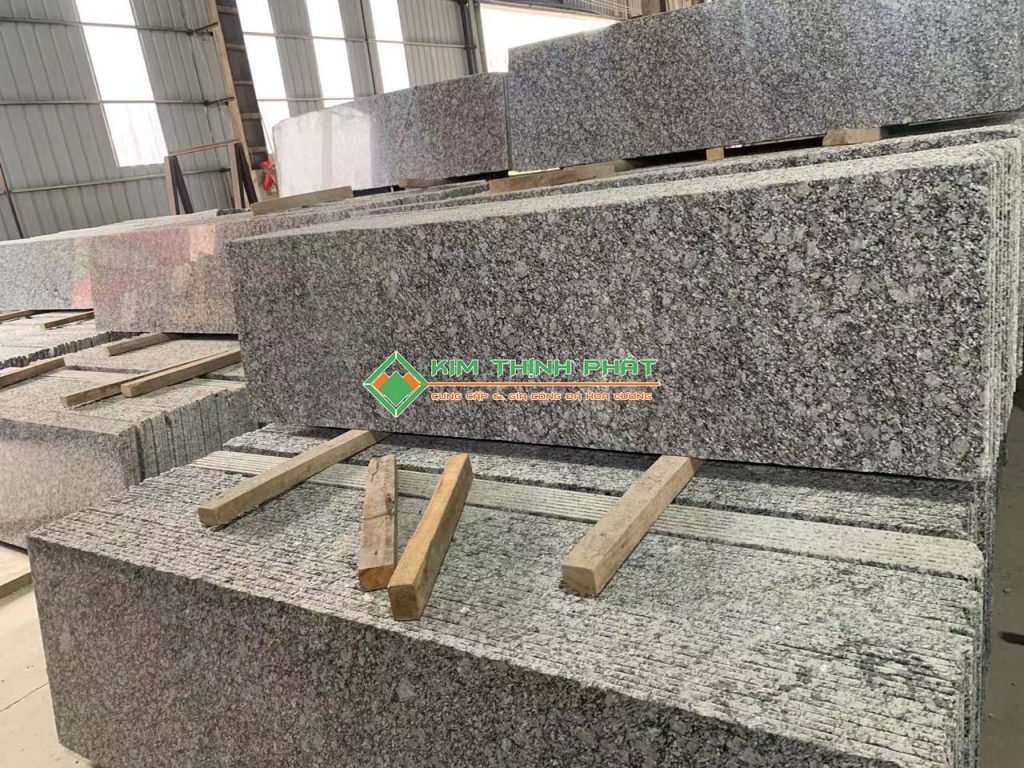 Đá Trắng Mắt Rồng (Metallica Granite) 