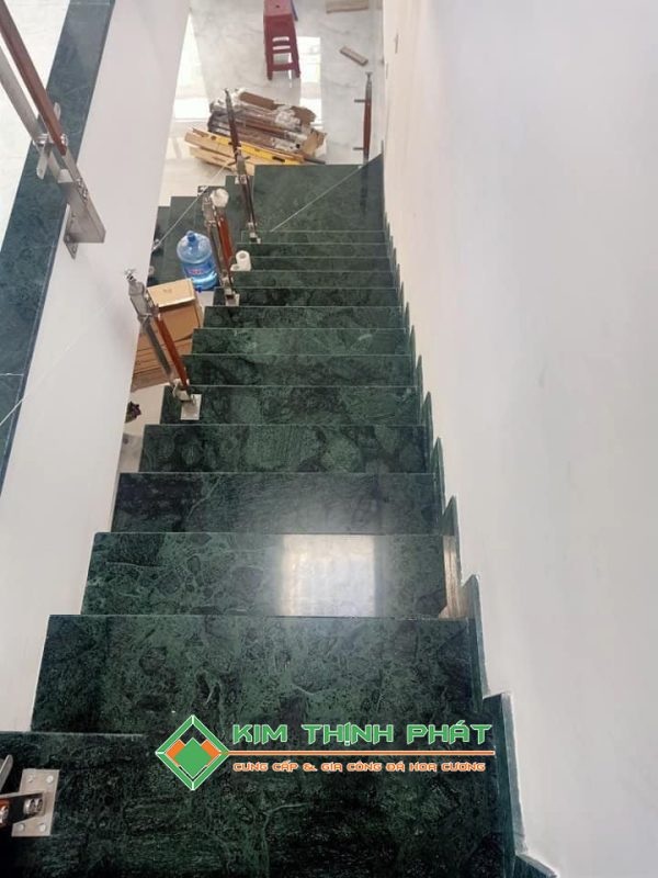 Đá Marble Xanh Napoli ốp cầu thang bộ