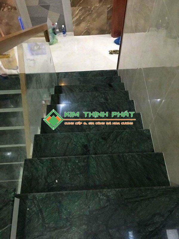 Đá Marble Xanh Napoli ốp cầu thang bộ