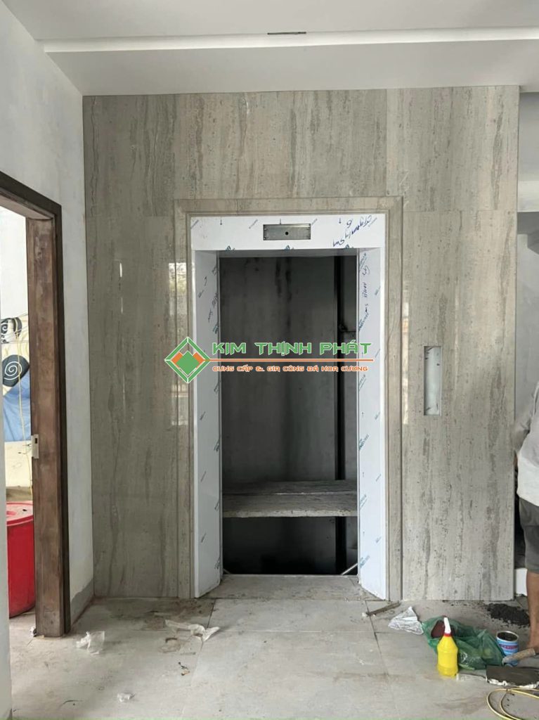 Ốp mặt tiền thang máy Đá Marble Xám Vân Gỗ