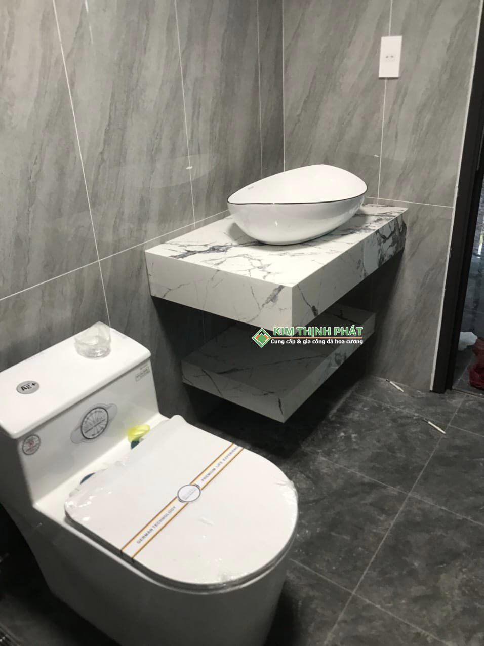 Đá INVISIBLE WHITE Lamar cắt lavabo